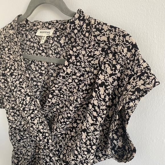 Monteau Los  Angeles Tops - Picture 4 of 14